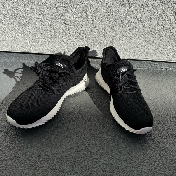 Womens BlackTennis Sneakers- Slip On Memory Foam‎ Lightweight - Picture 5 of 11